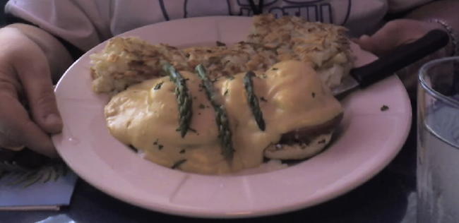 eggsbenedict.jpg